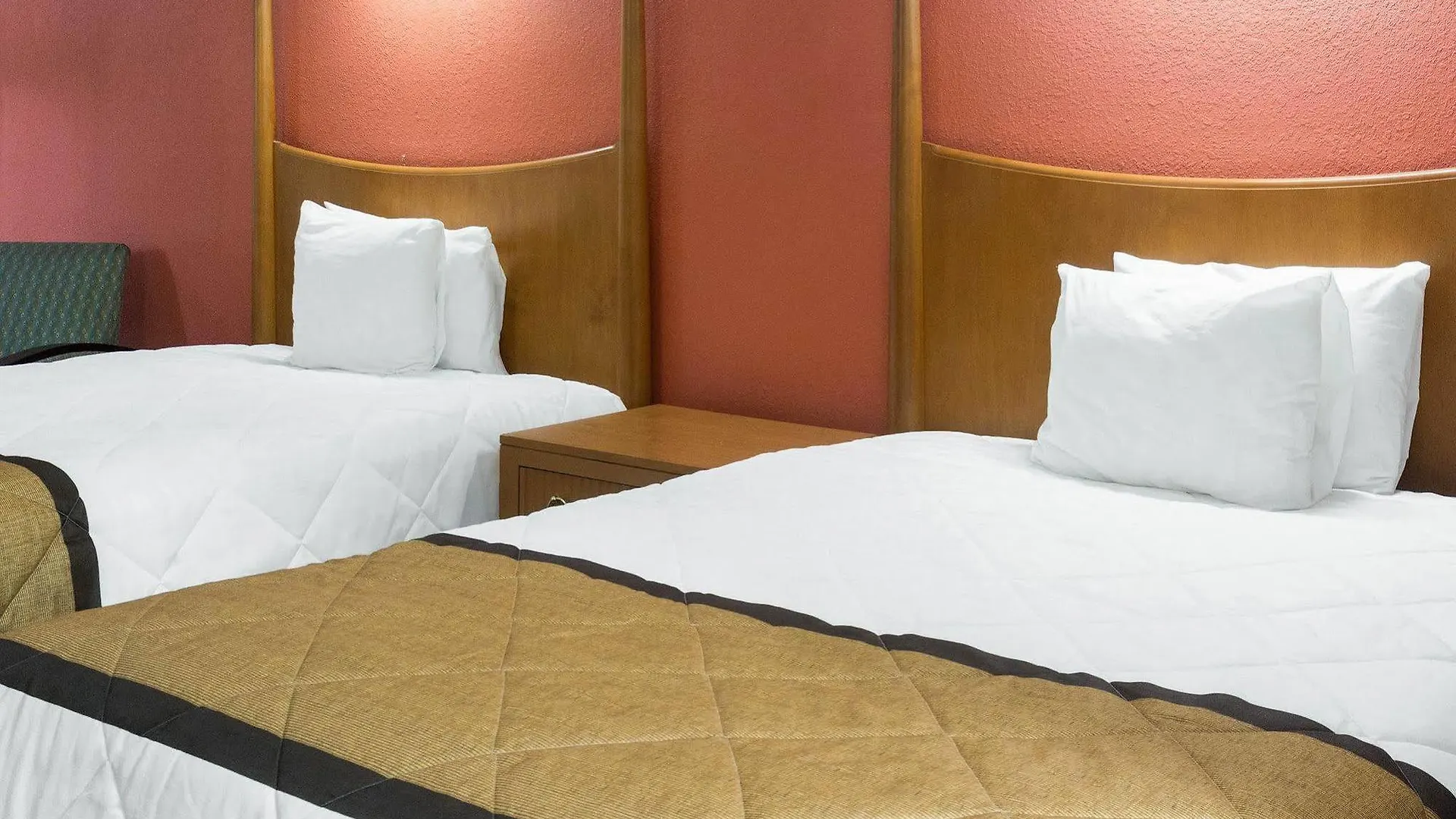 Econo Lodge Airport Norfolk 2*,  United States