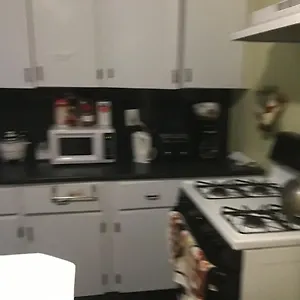 5 Min. From Jfk Guest house